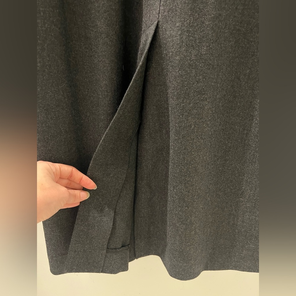 Emanuel Ungaro Petite Lightweight Wool Blend Blazer | Size 10/44 - Picture 5 of 8
